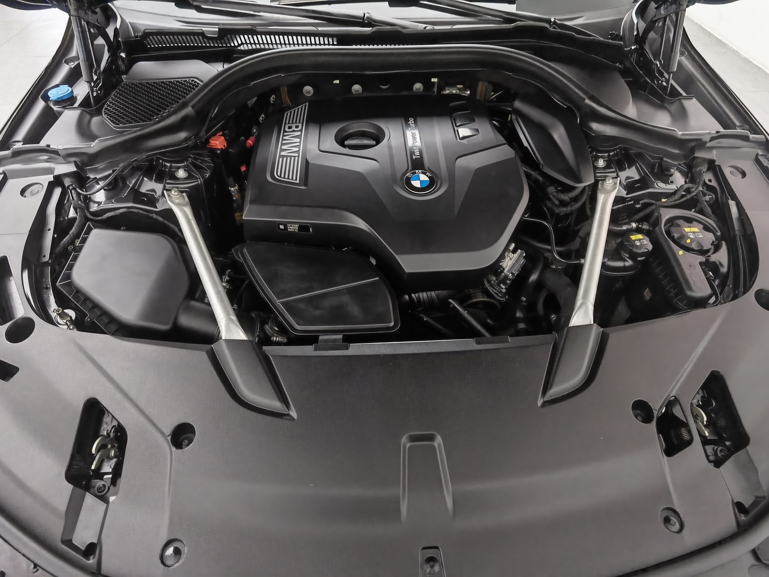Used BMW THE6 GT 2019 2.0 AT