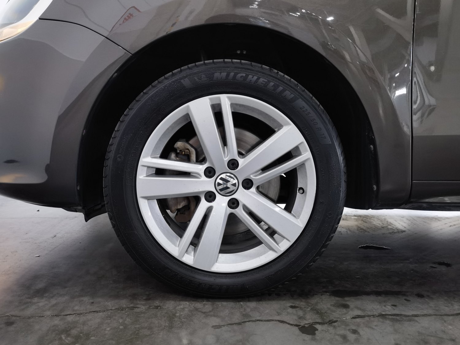 Used Volkswagen Sharan 2016 2.0 AT