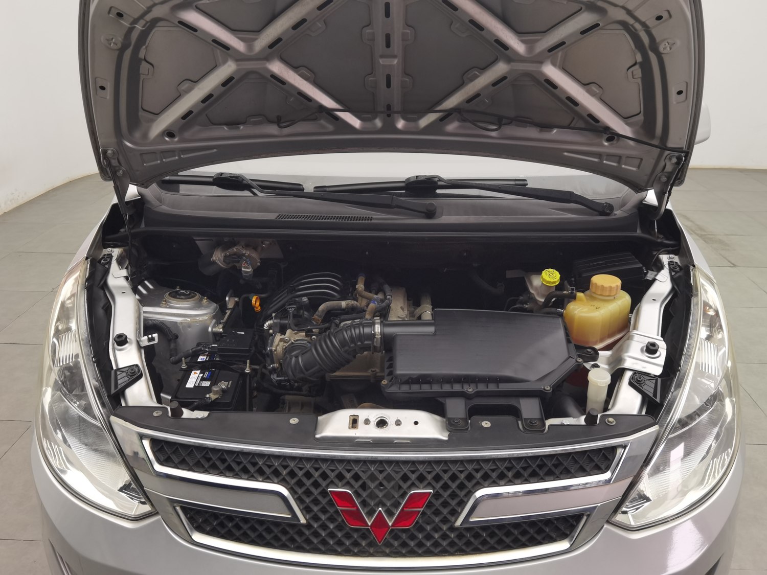 Used Wuling Rongguang V 2016 1.2 MT