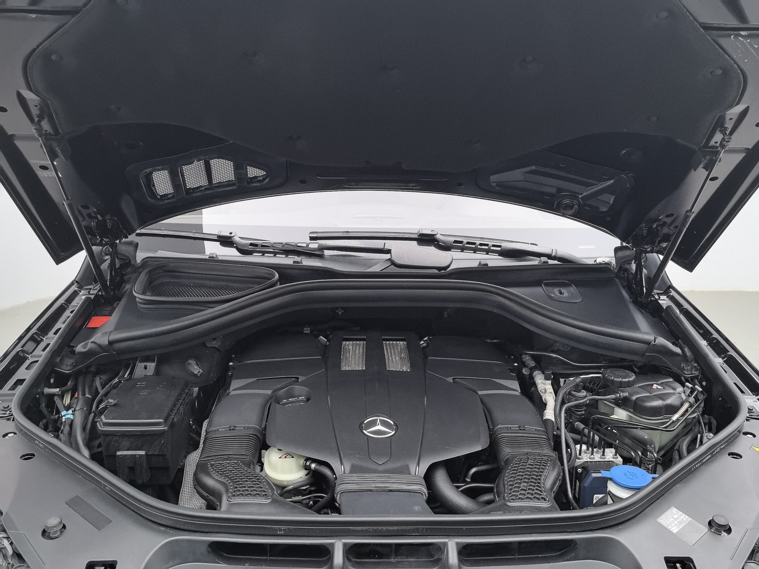 Used Mercedes-Benz M-Class 2014 3.0 AT