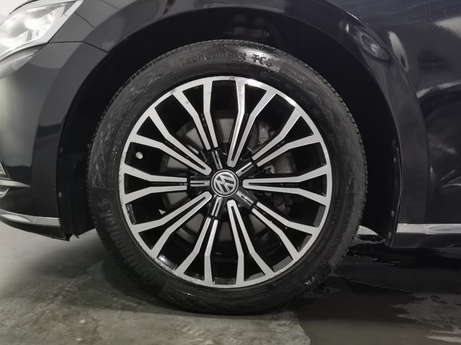 Used Volkswagen Phideon 2018 2.0 AT