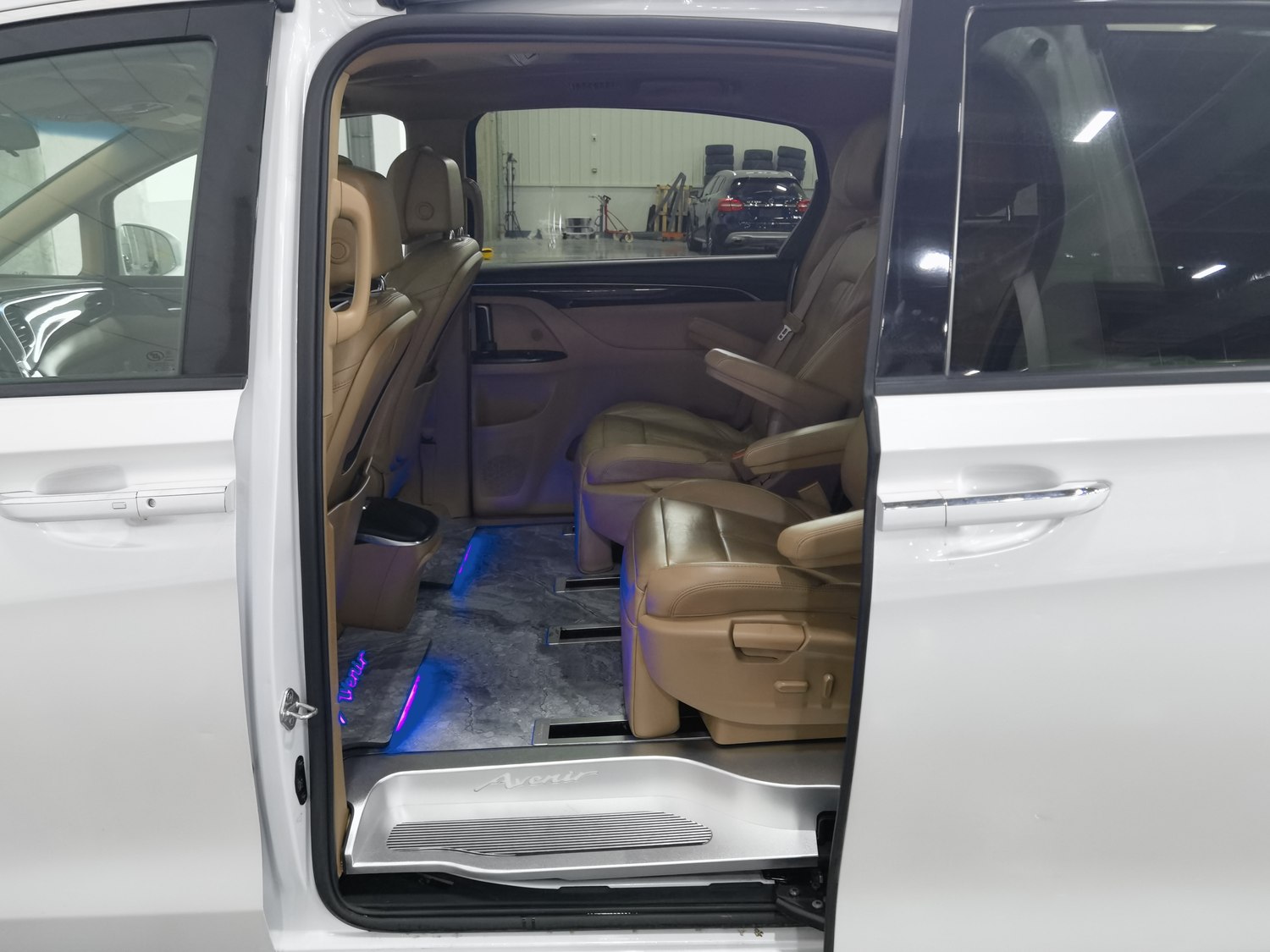 Used Buick GL8 2018 2.0 AT
