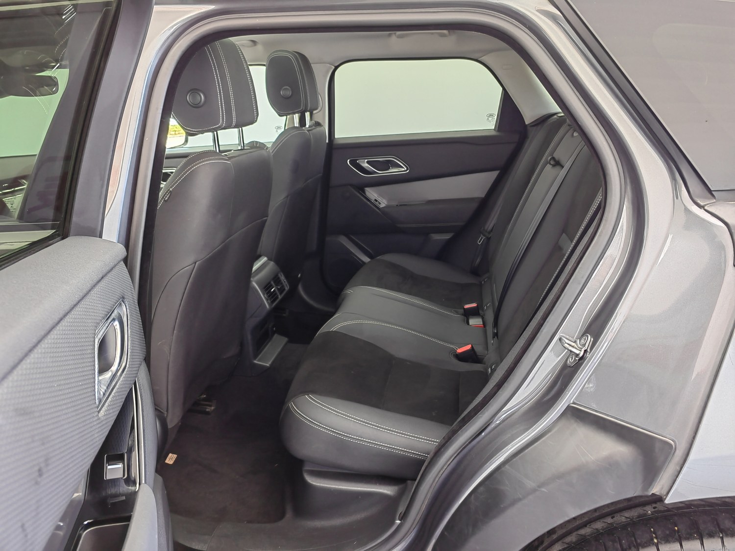 Used Land Rover Range Rover Velar 2019 2.0 AT