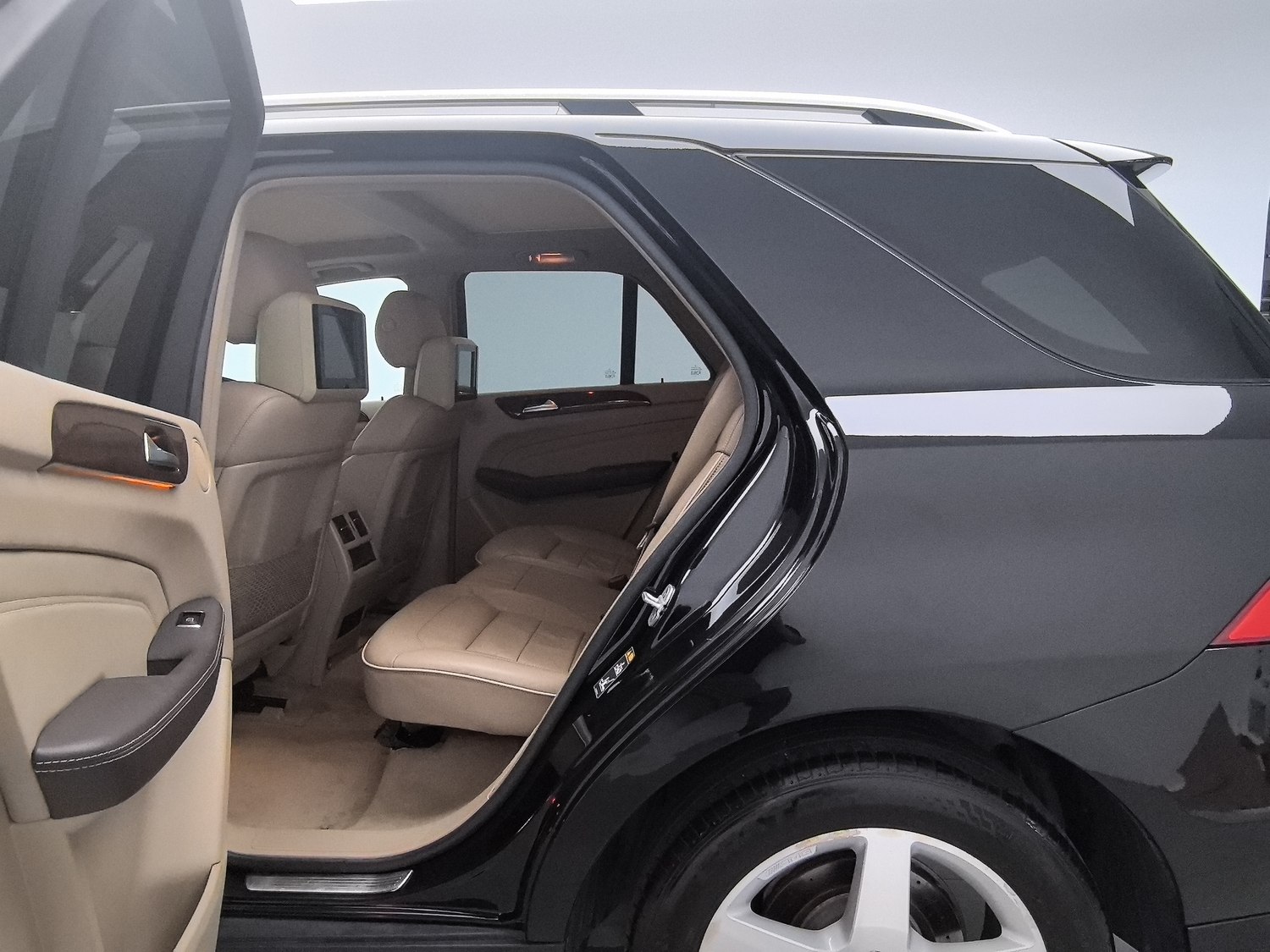 Used Mercedes-Benz M-Class 2014 3.0 AT