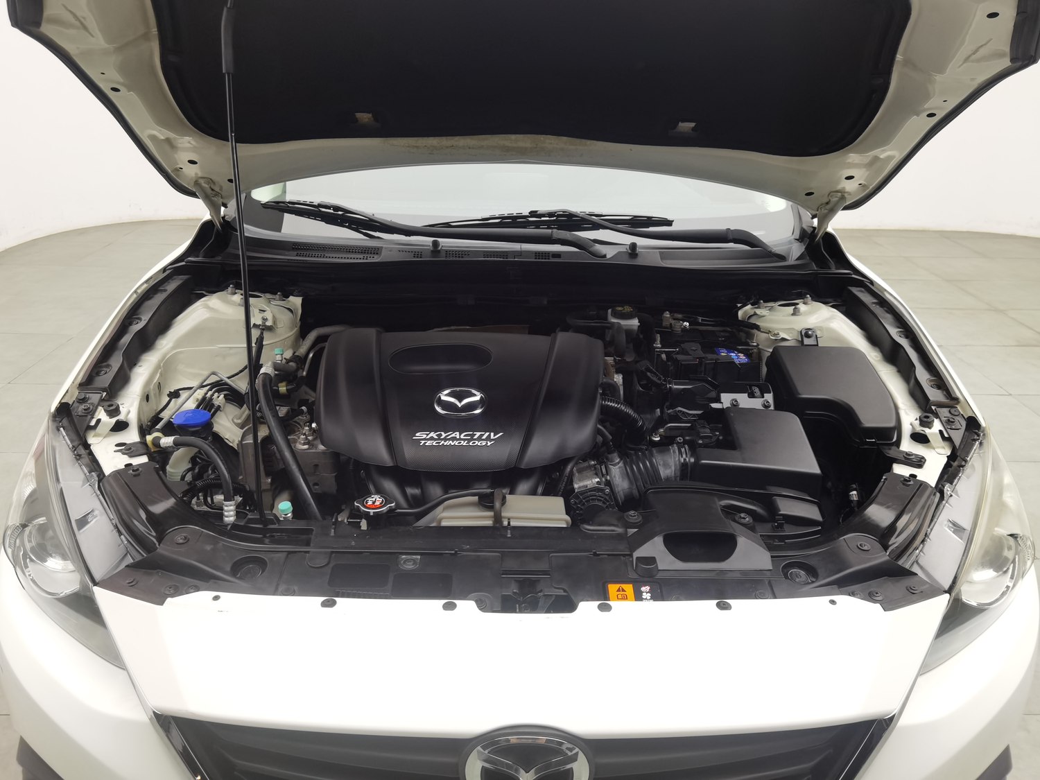 Used Mazda 3 Axela 2016 1.5 AT