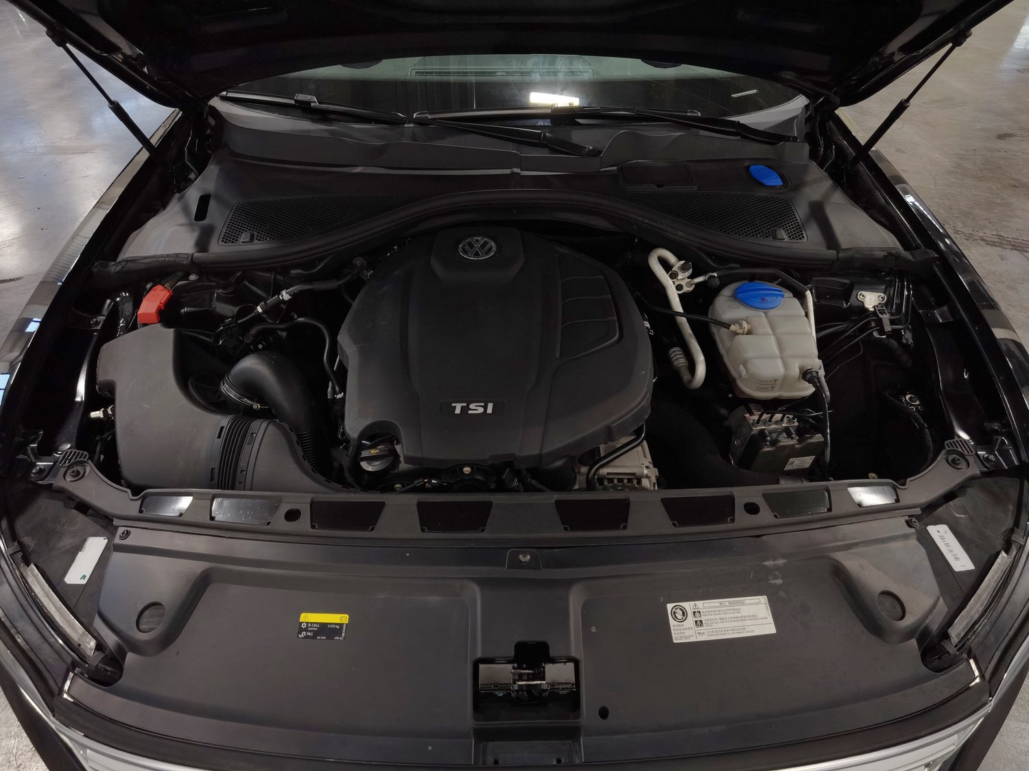 Used Volkswagen Phideon 2018 2.0 AT