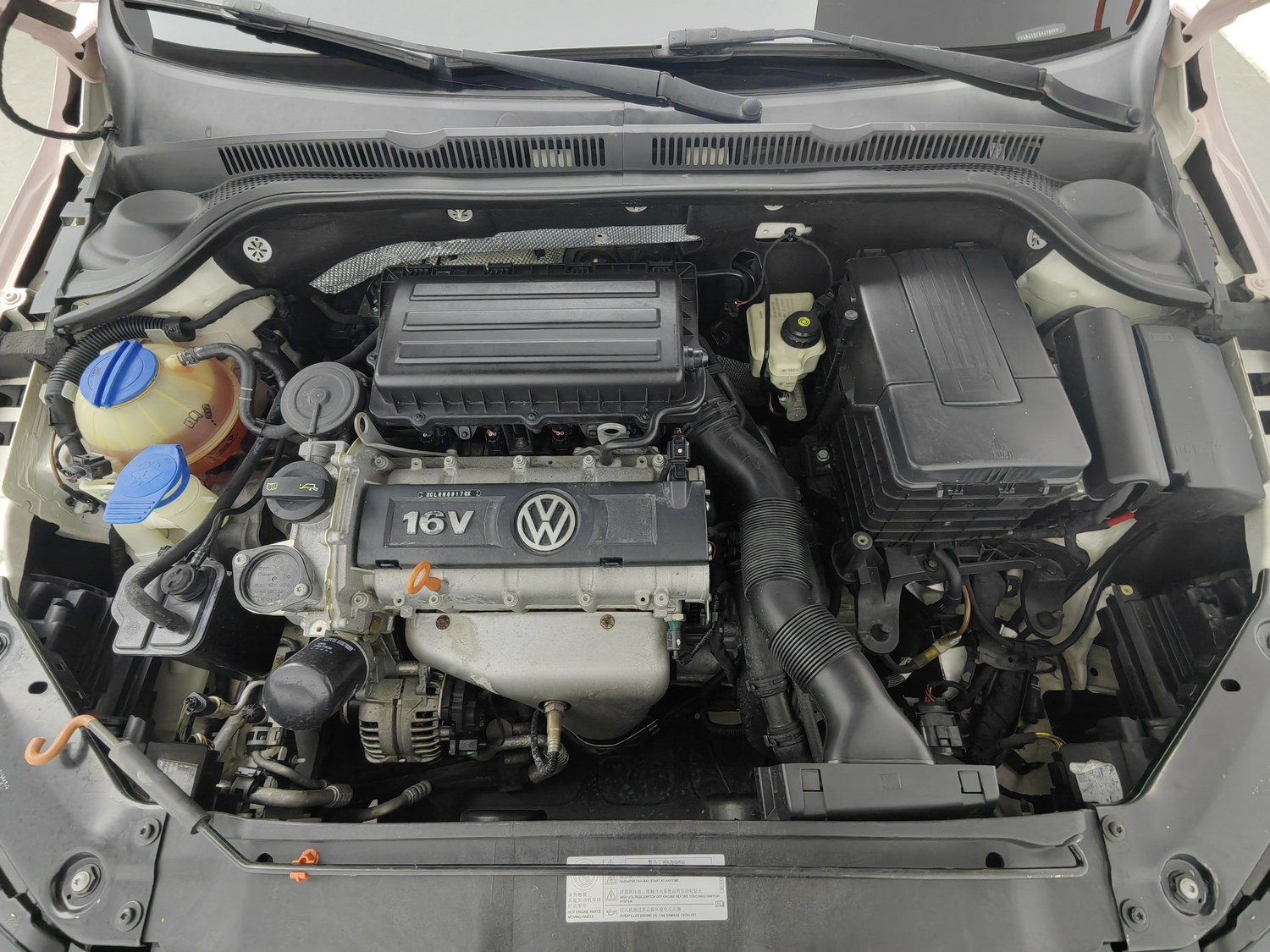 Used Volkswagen Sagitar 2014 1.6 AT