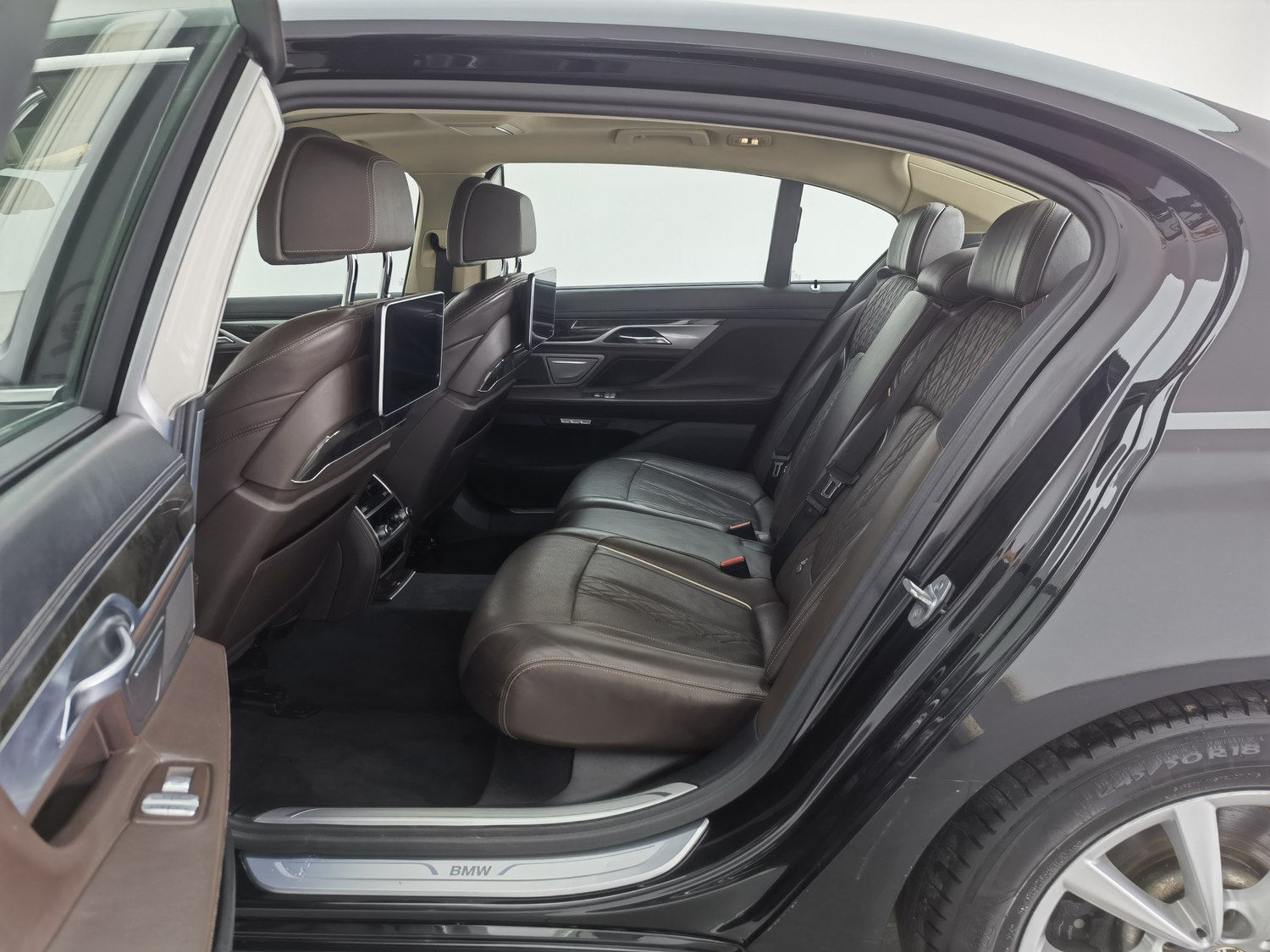 Used BMW THE7 2017 2.0 AT
