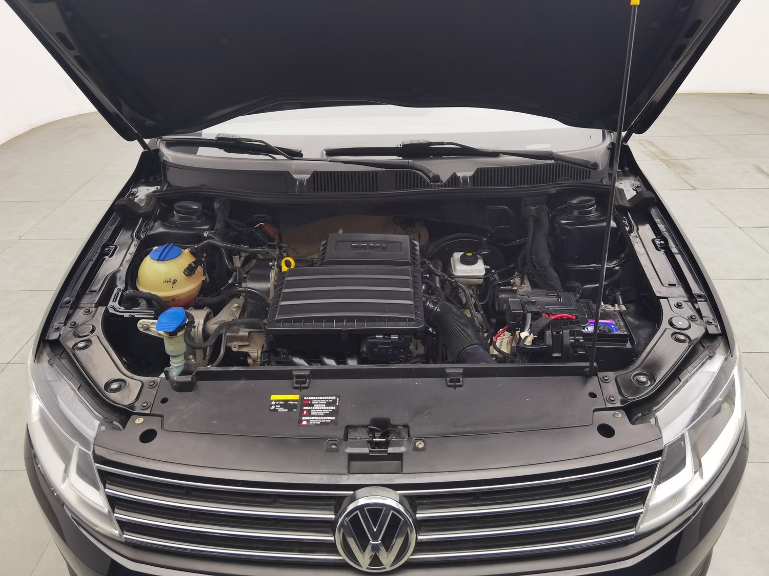 Used Volkswagen Lavida 2015 1.6 AT