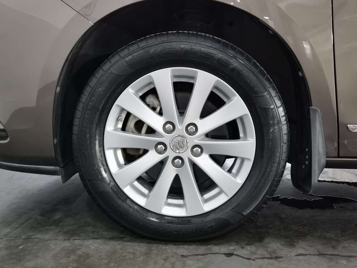 Used Buick GL8 2017 2.5 AT