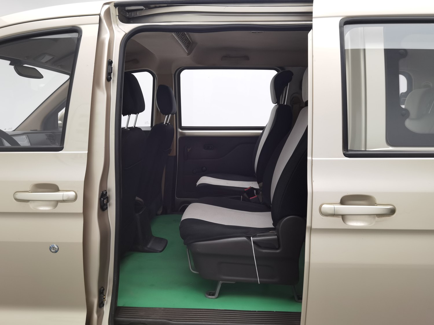 Used Wuling Hongguang V 2021 1.5 MT