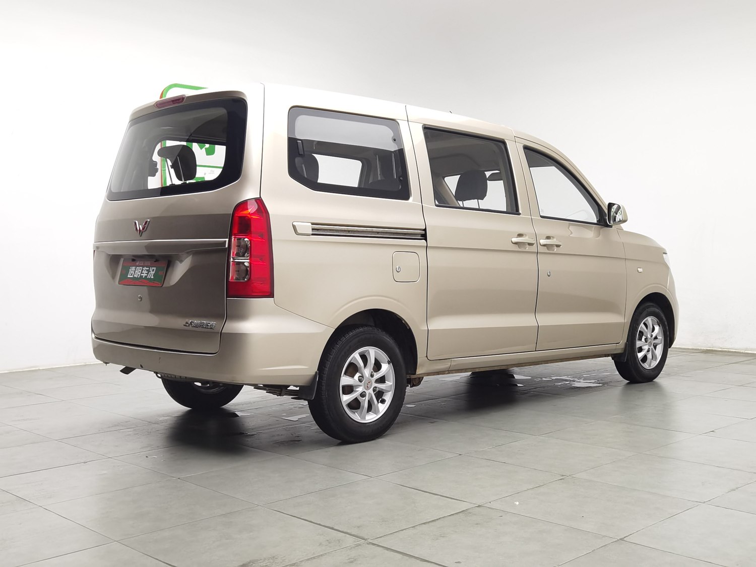 Used Wuling Hongguang V 2021 1.5 MT