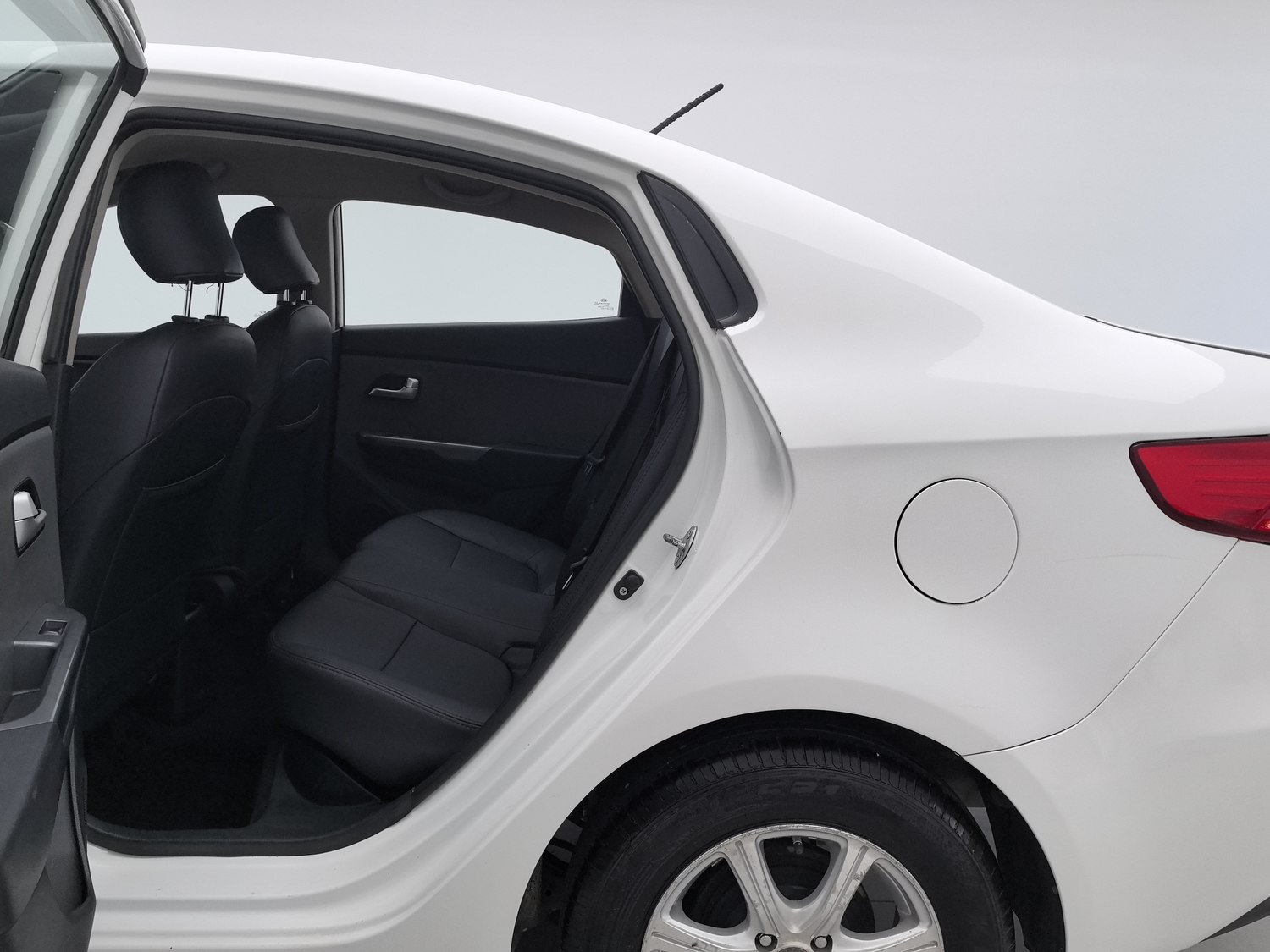 Used Kia K2 2015 1.4 AT