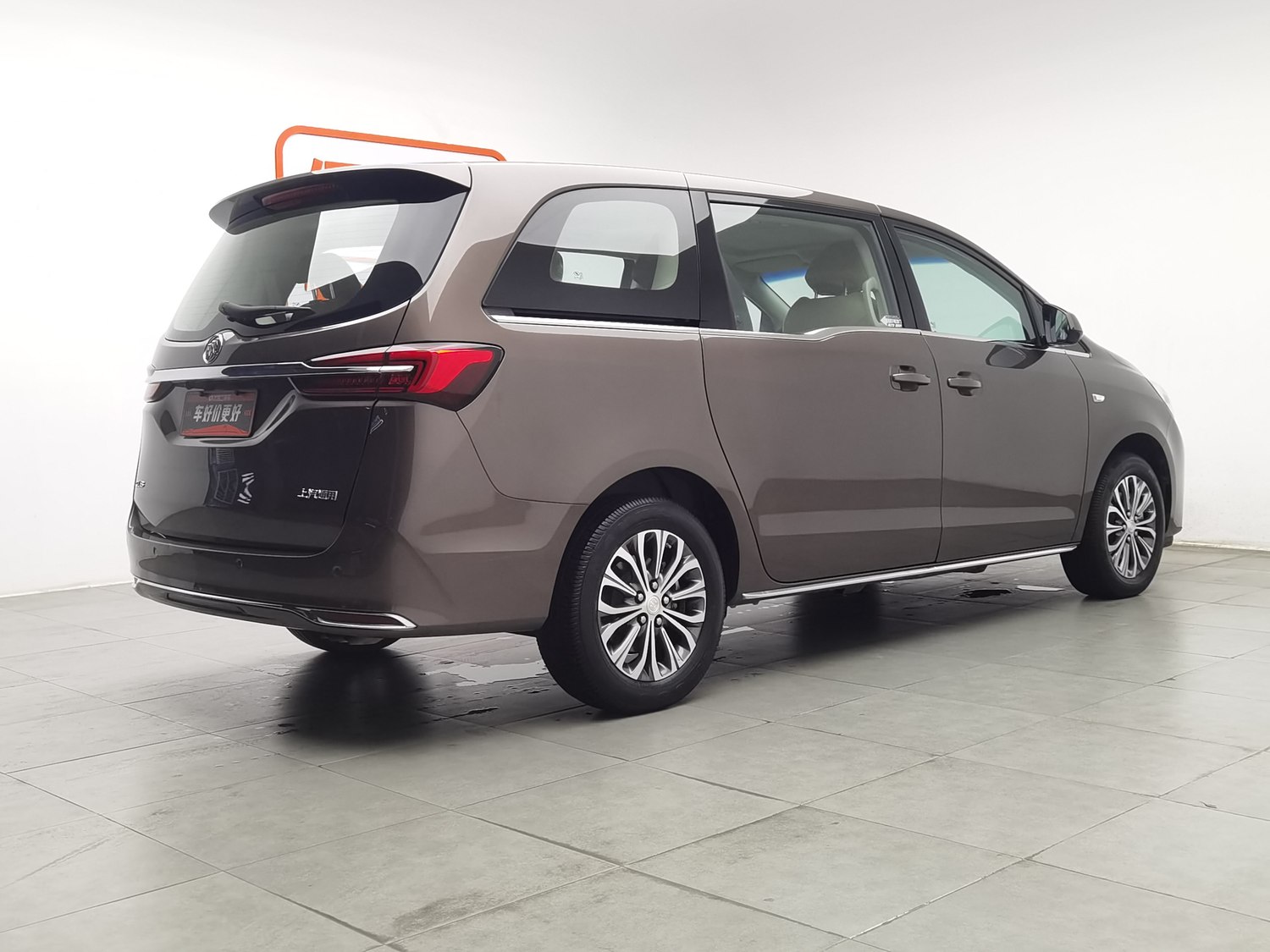Used Buick GL8 2023 2.0 AT