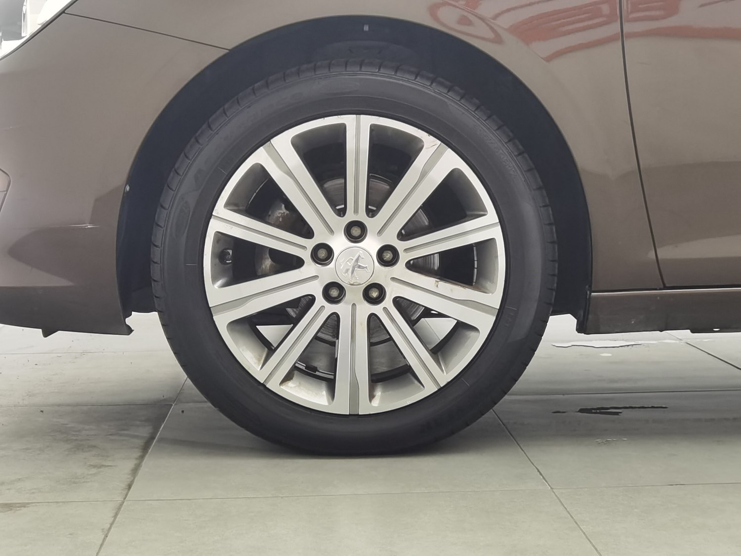 Used Peugeot 408 2015 1.2 AT