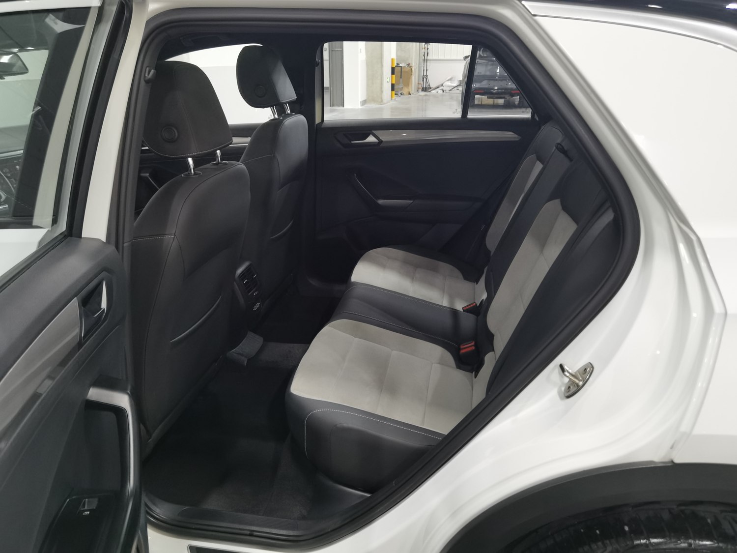 Used Volkswagen T-ROC Tange 2021 1.4 AT