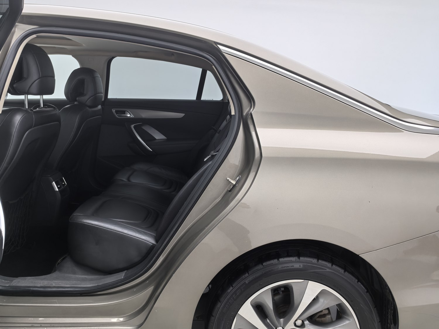 Used DS 5LS 2014 1.6 AT