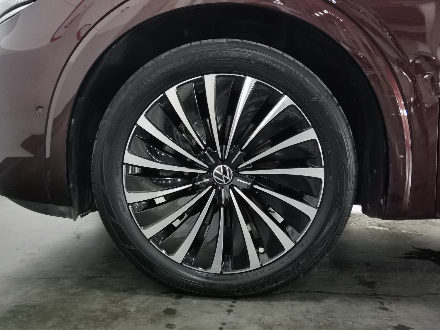 Used Volkswagen Viloran 2023 2.0 AT