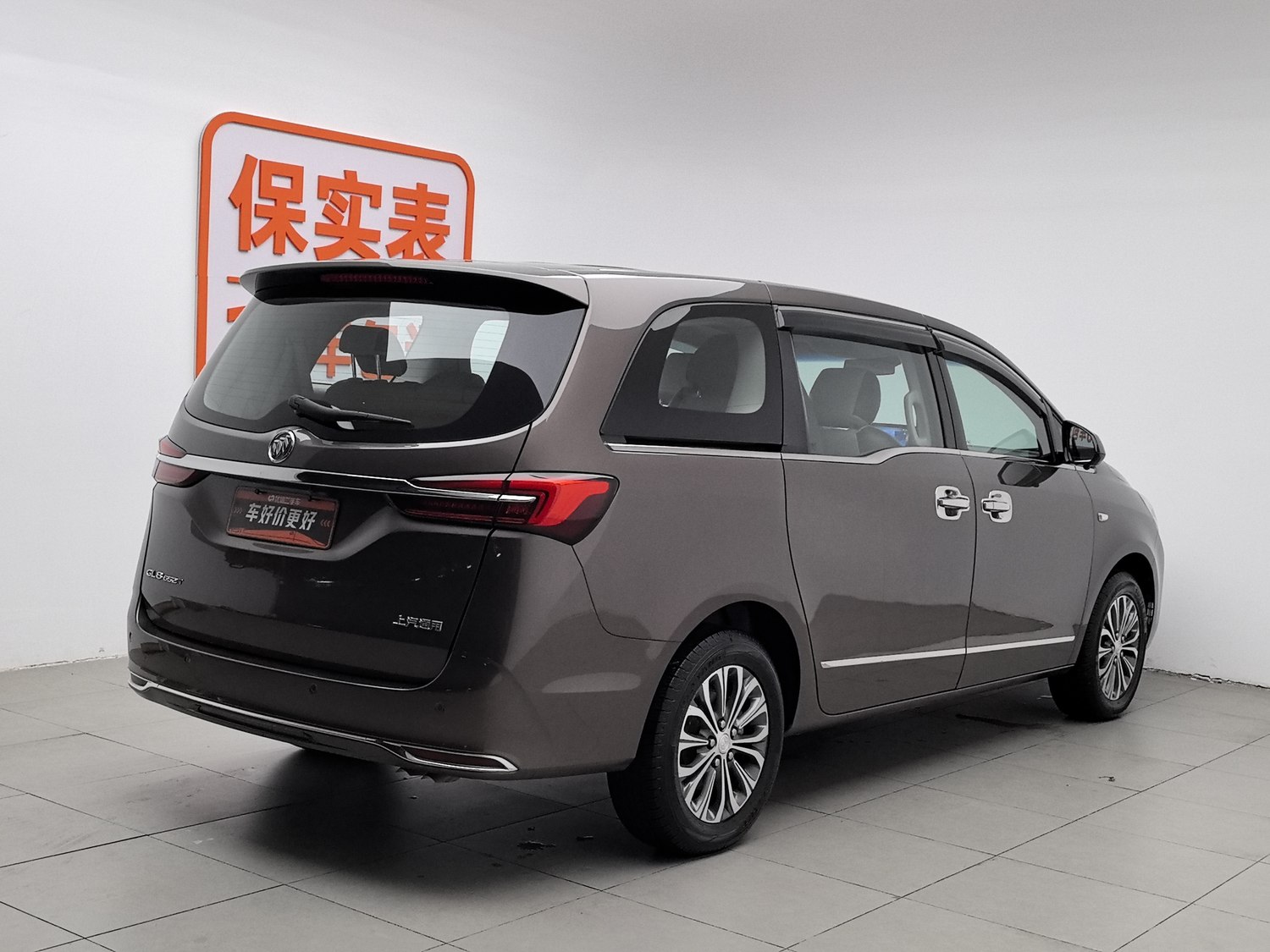 Used Buick GL8 2022 2.0 AT