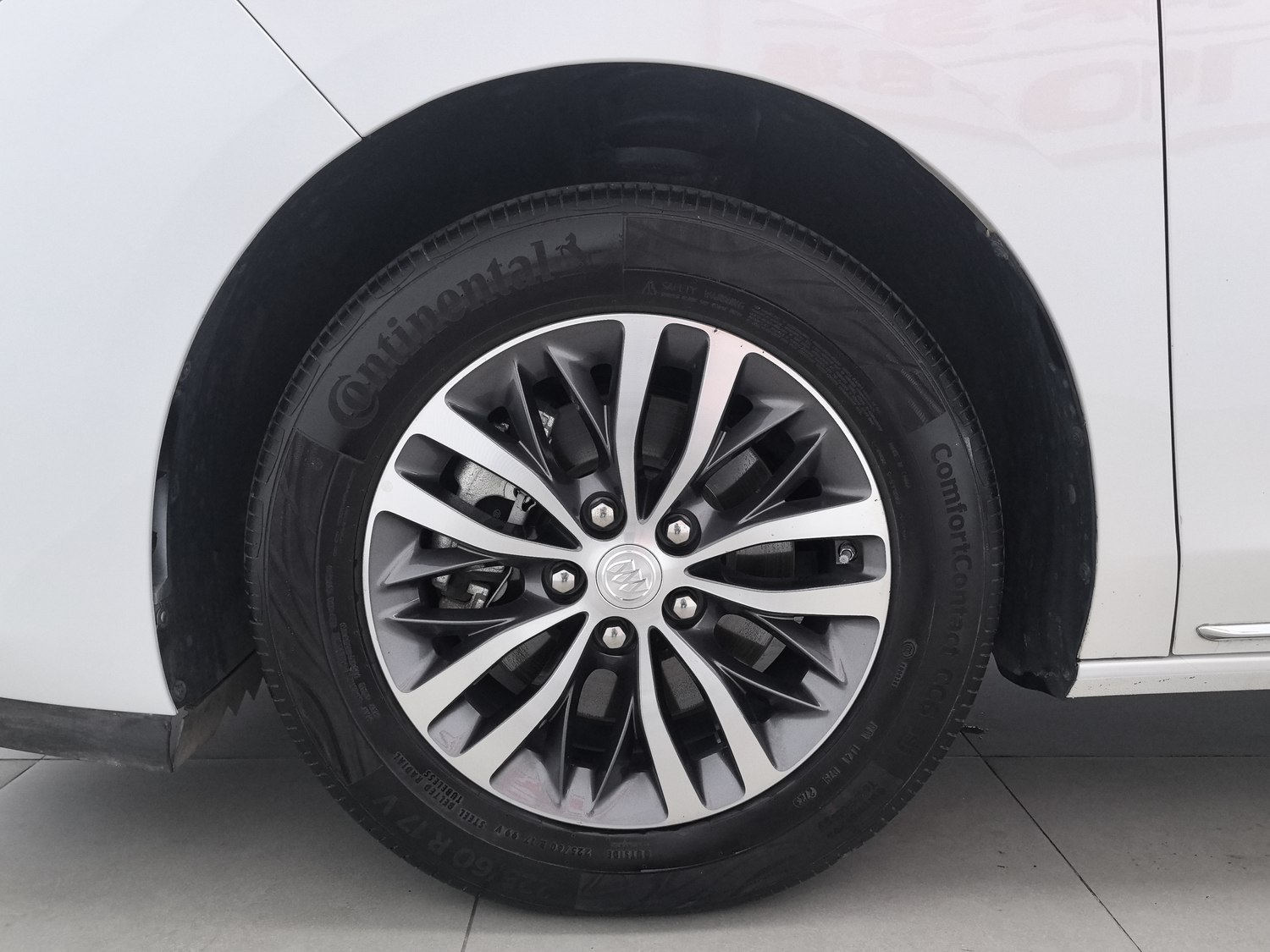 Used Buick GL8 2023 2.0 AT