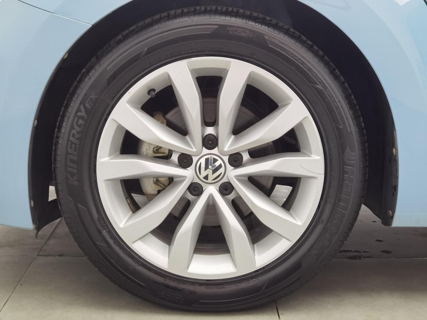 Used Volkswagen Beetle 2015 1.4 AT