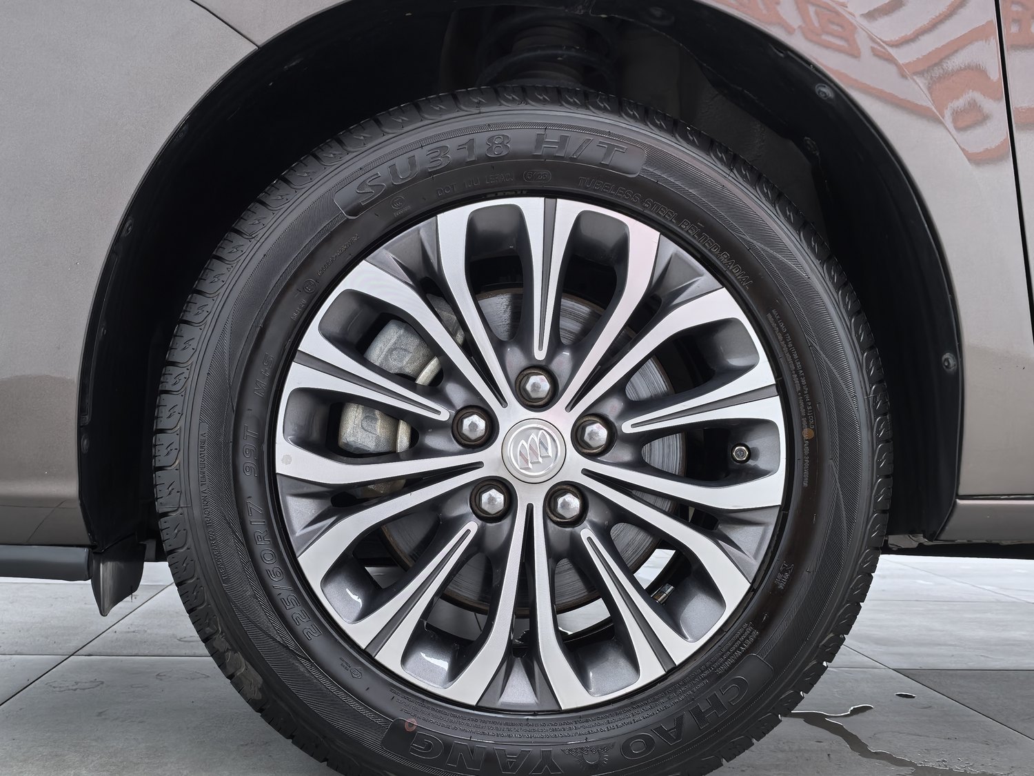 Used Buick GL8 2022 2.0 AT