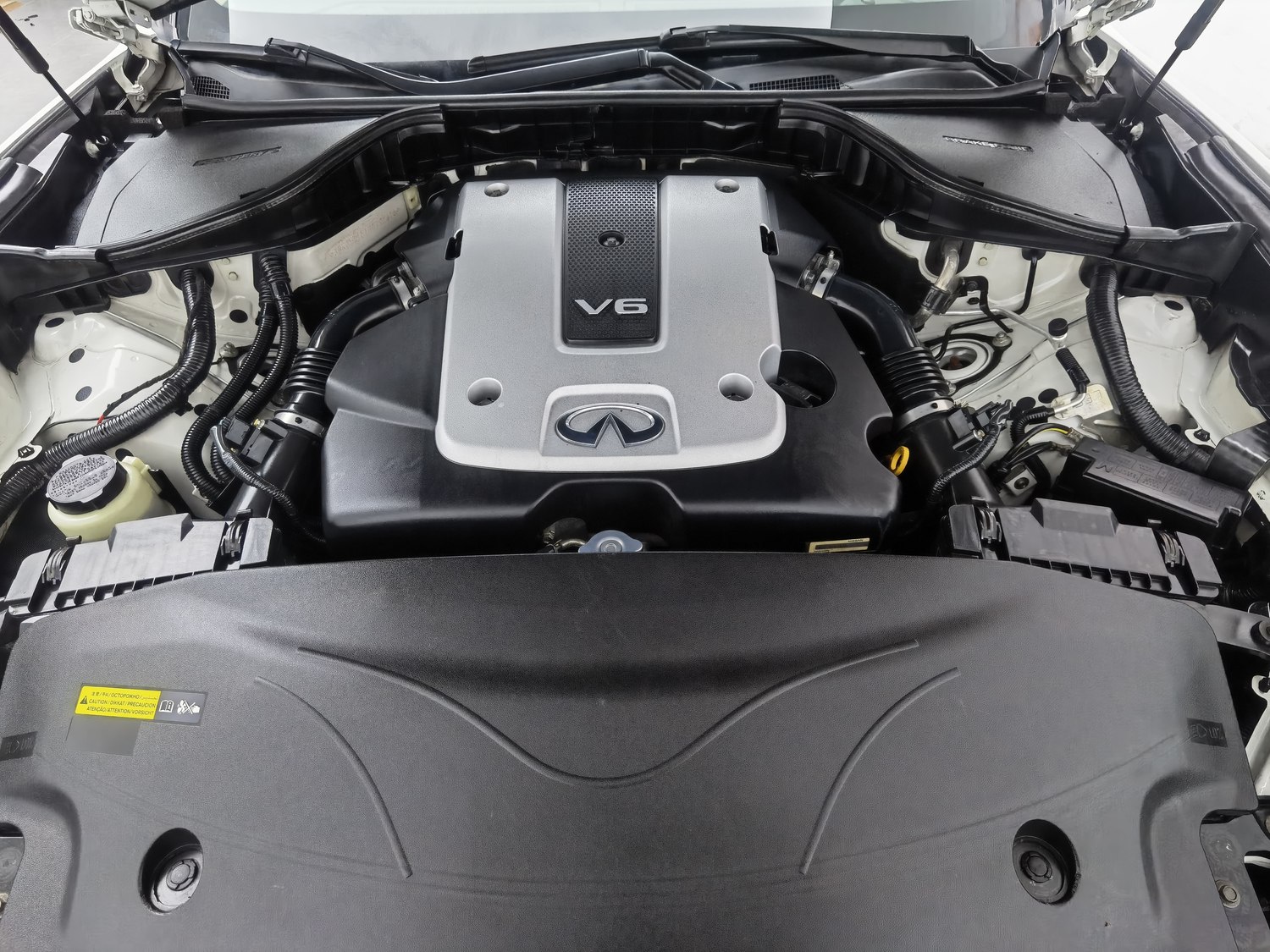 Used Infiniti Q70 2017 2.5 AT