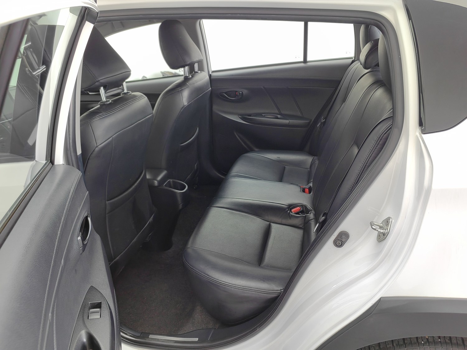 Used Toyota YARiS L 2022 1.5 AT