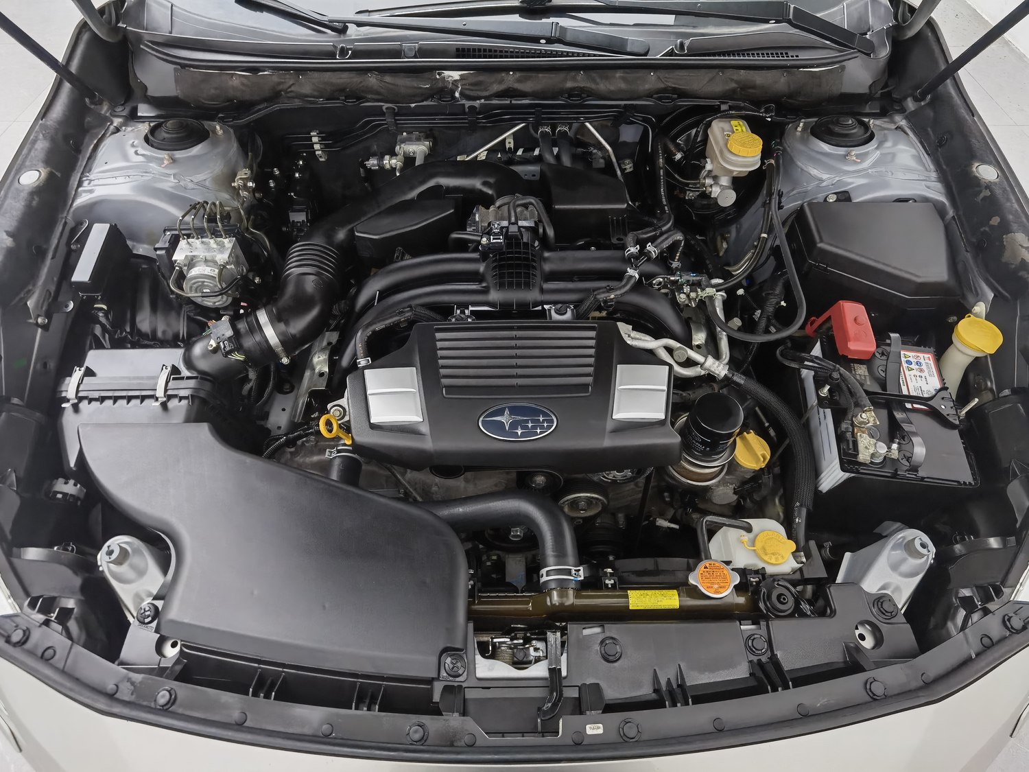 Used Subaru Outback 2016 2.5 AT