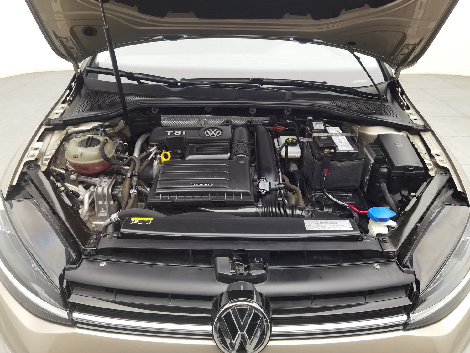 Used Volkswagen Golf 2018 1.4 AT