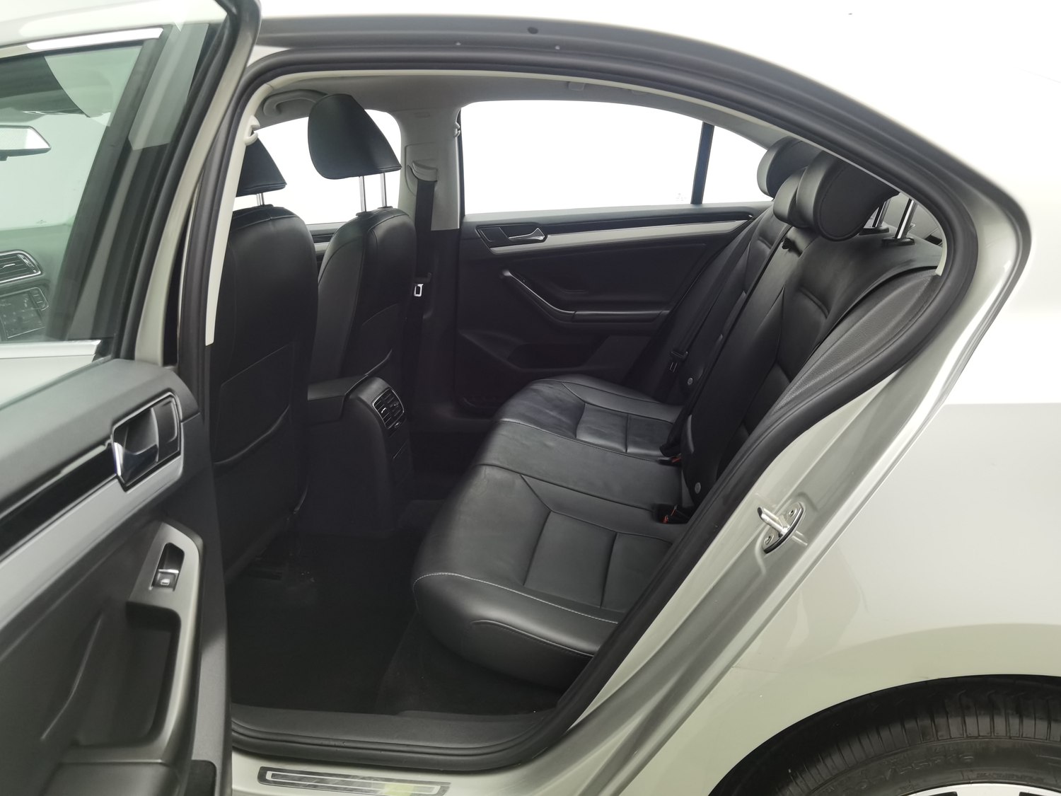 Used Volkswagen Sagitar 2018 1.4 AT