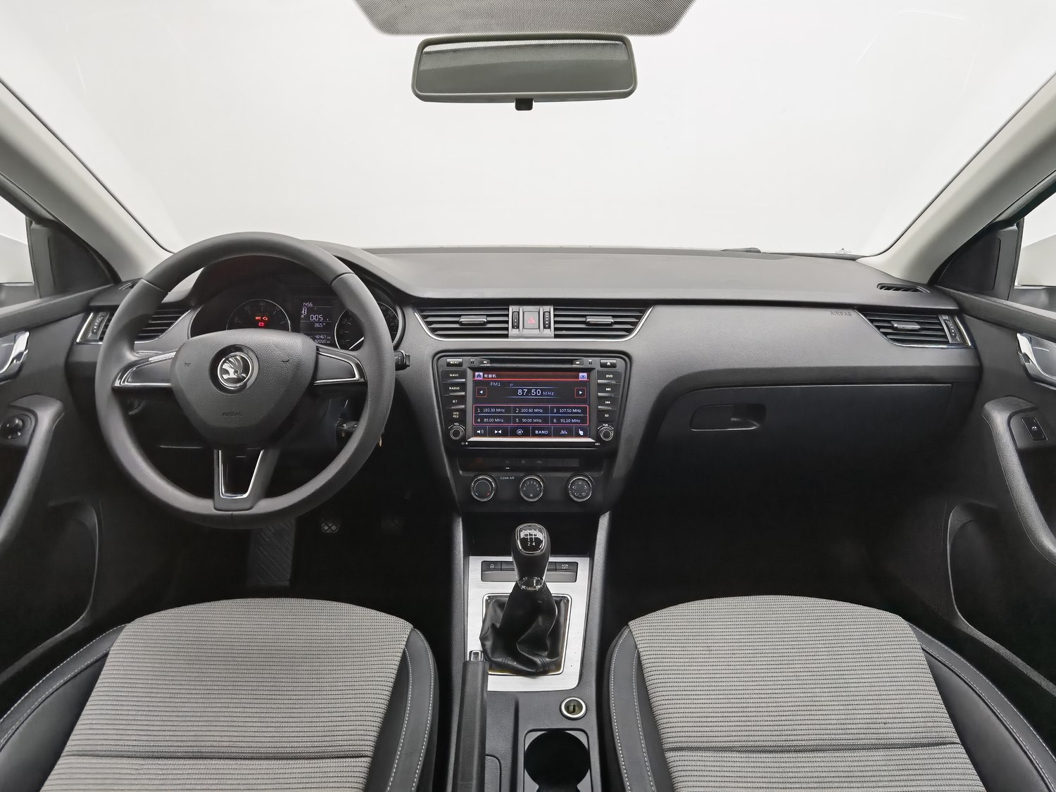 Used Skoda Octavia 2017 1.6 MT