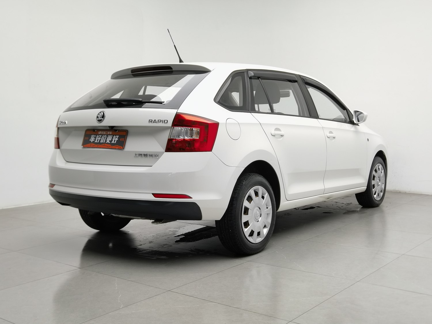 Used Skoda Rapid Spaceback 2016 1.4 MT
