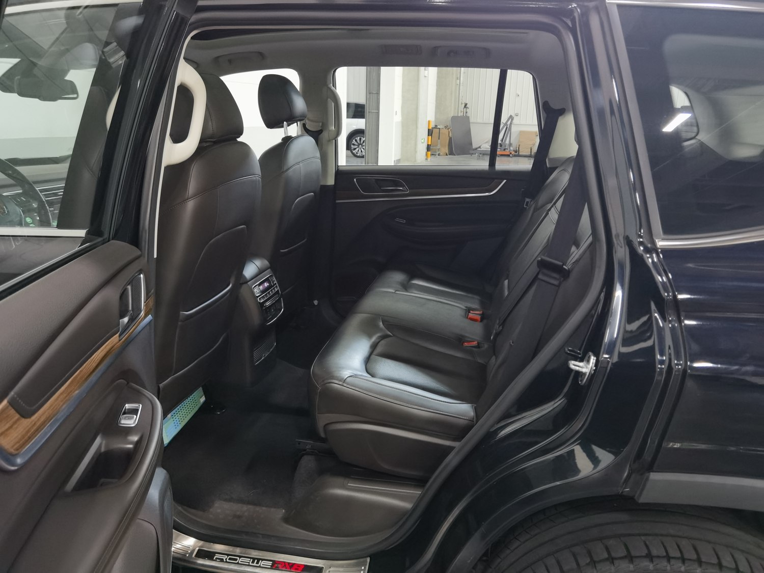 Used Roewe RX8 2018 2.0 AT