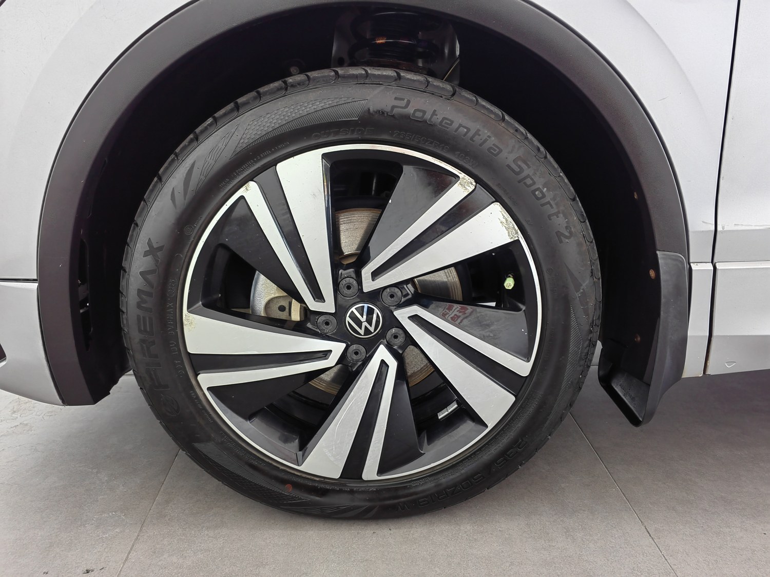 Used Volkswagen Tiguan X 2021 2.0 AT