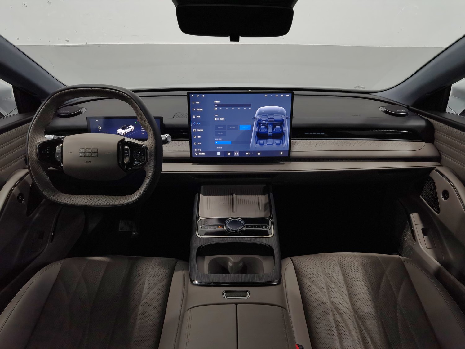 Used Geely Galaxy Starship 8 2025 1.5 AT