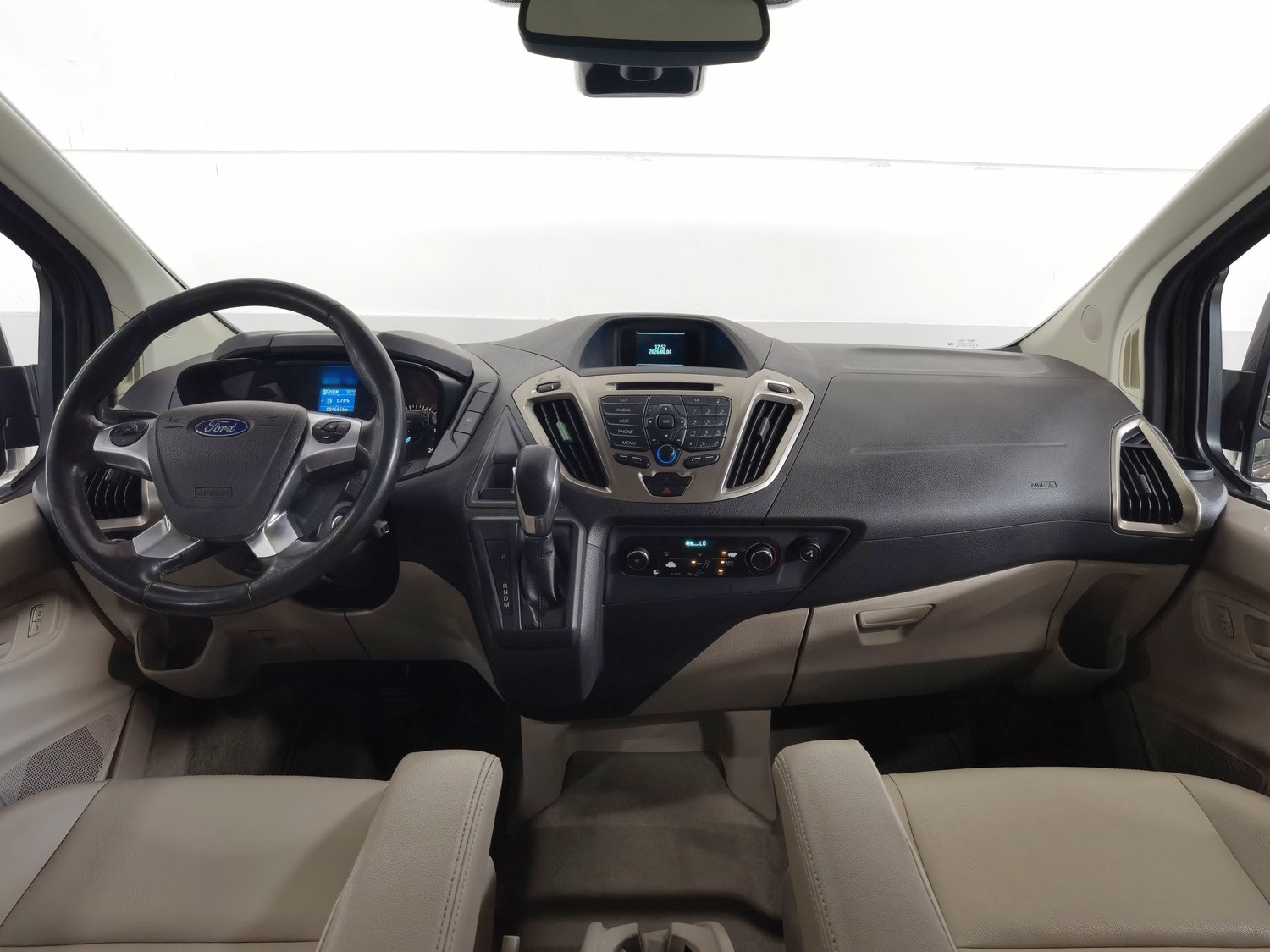 Used Ford Tourneo 2017 2.0 AT
