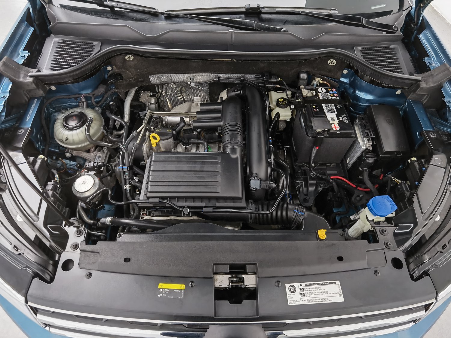 Used Volkswagen Tharu 2020 1.4 AT