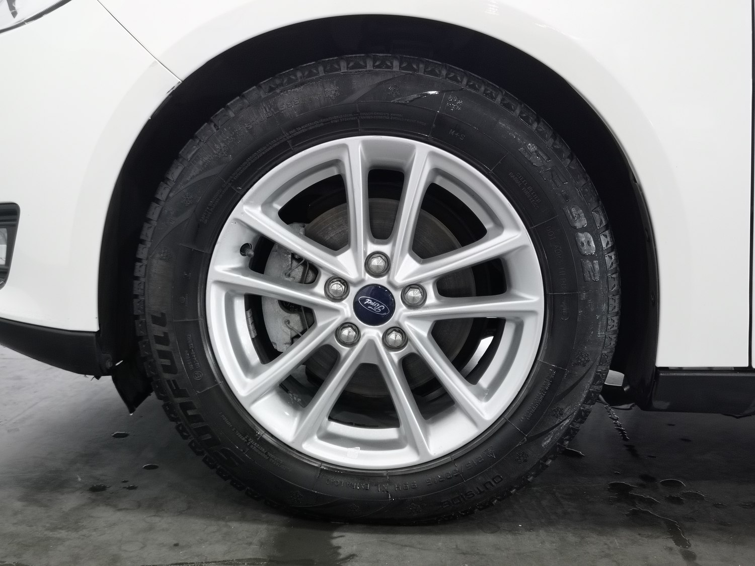 Used Ford Focus 2015 1.0 AT