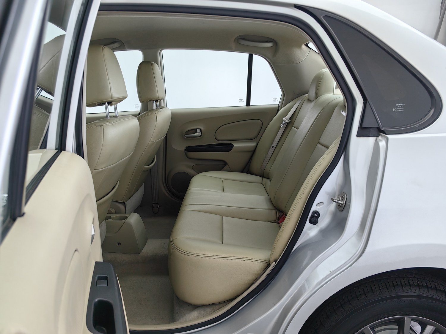Used Venucia D50 2013 1.6 AT