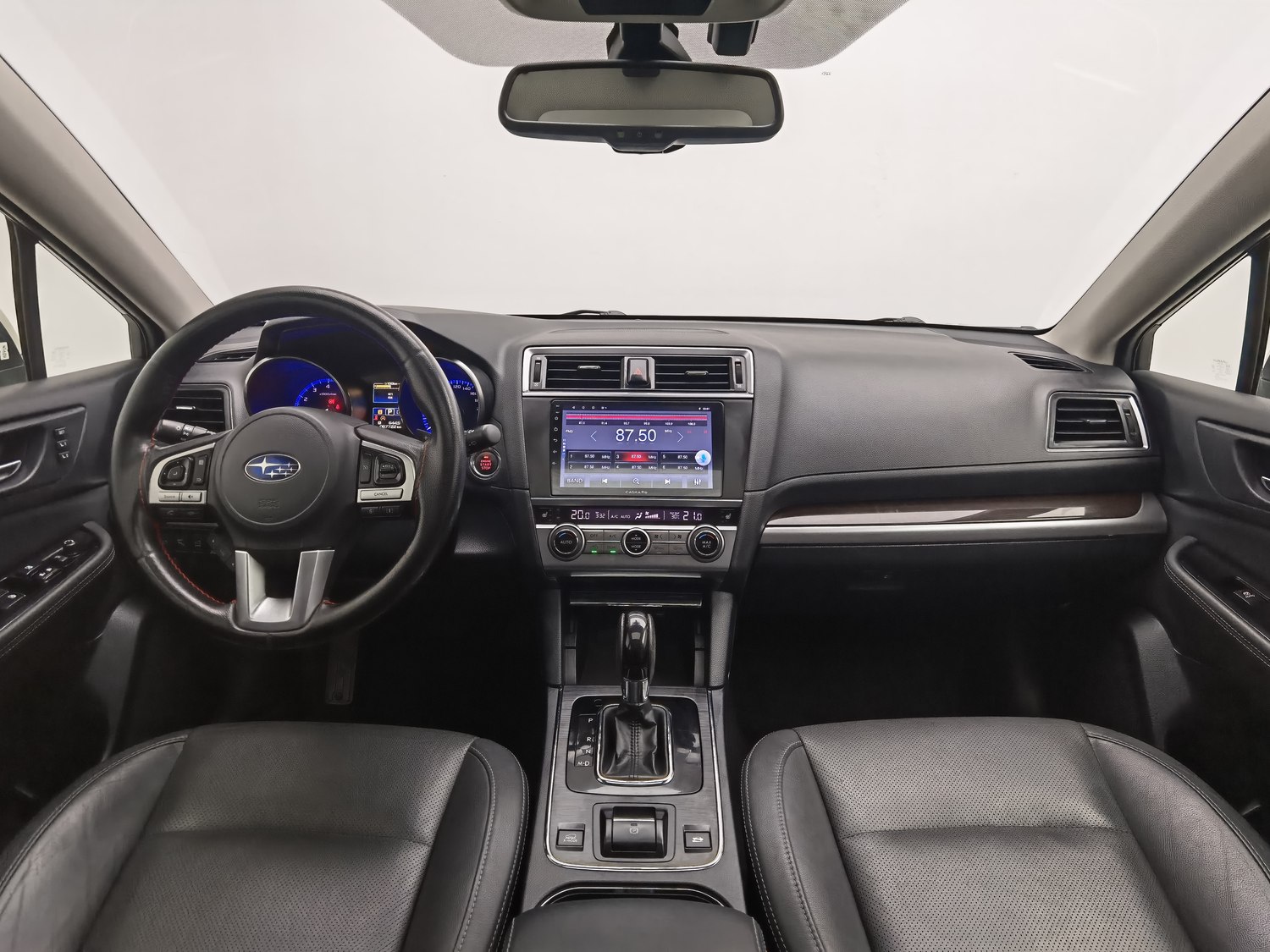 Used Subaru Outback 2016 2.5 AT