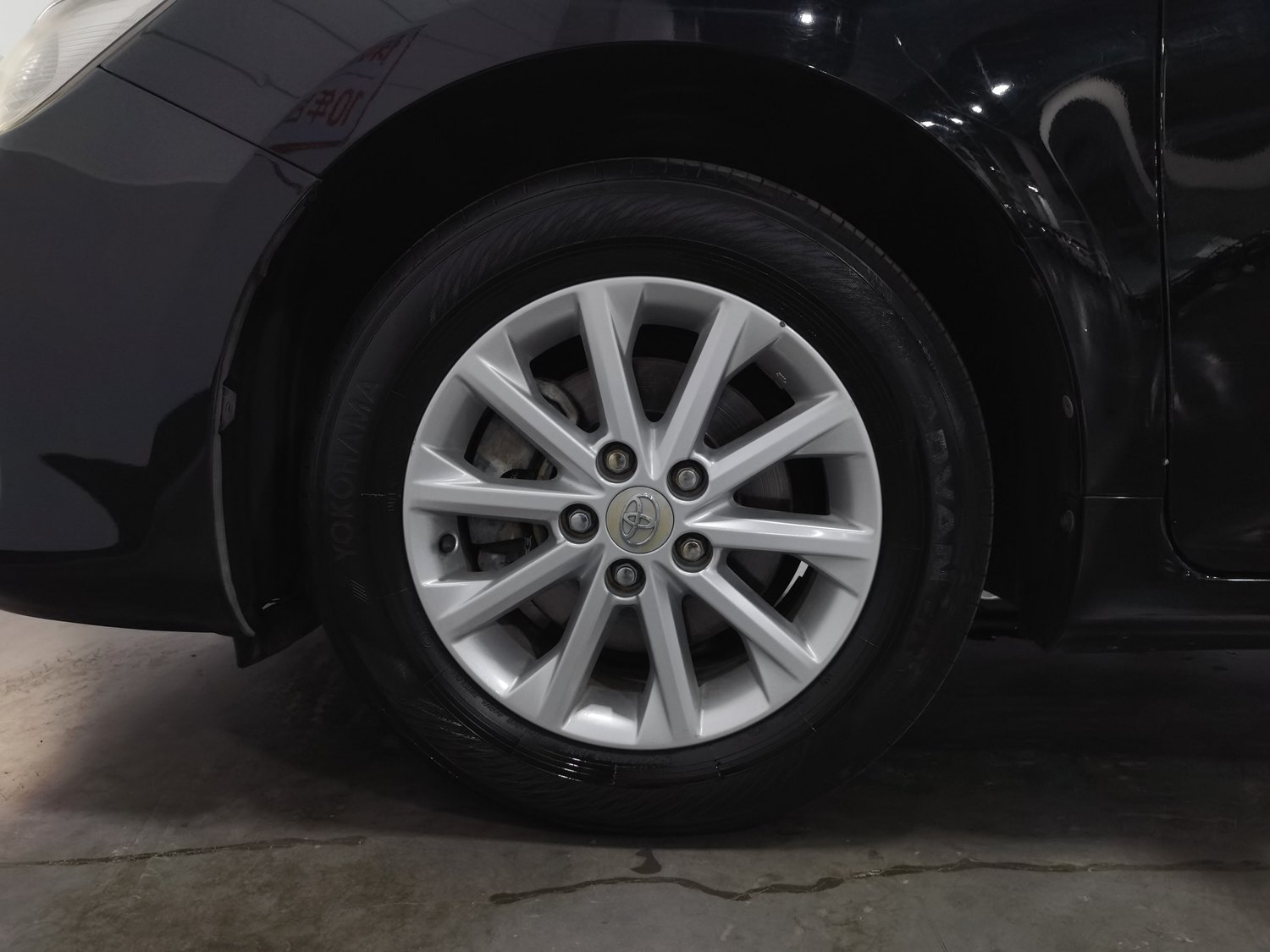 Used Toyota Camry 2015 2.0 AT