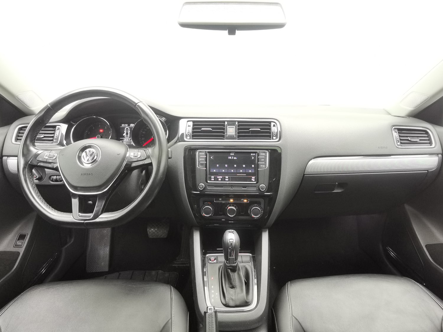 Used Volkswagen Sagitar 2018 1.4 AT