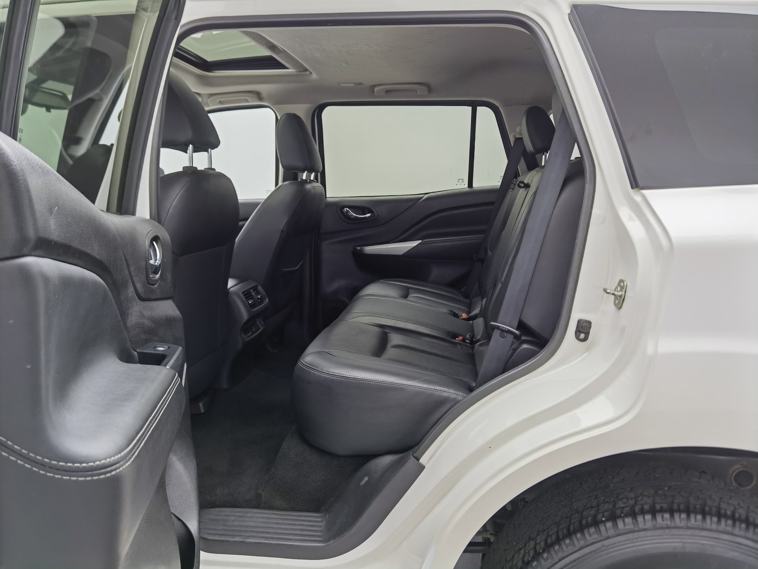 Used Nissan Terra 2020 2.5 AT