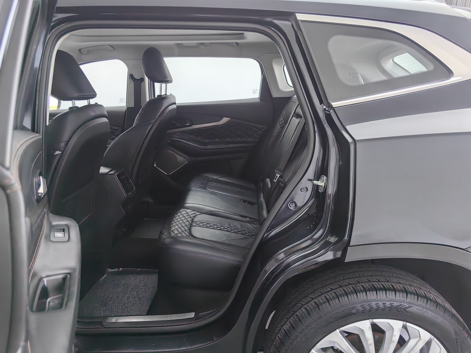 Used Exeed Lingyun 2021 1.6 AT