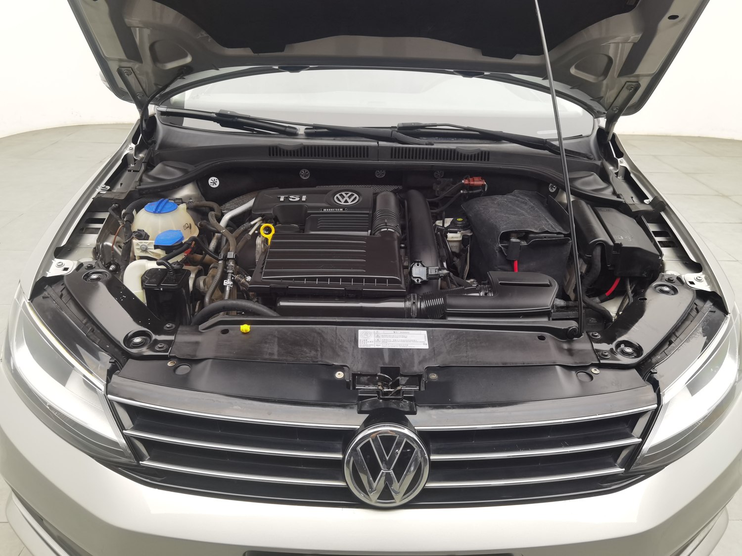 Used Volkswagen Sagitar 2018 1.4 AT
