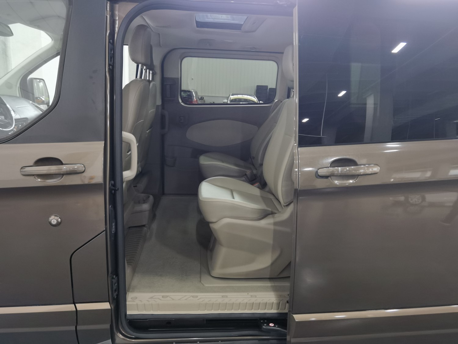 Used Ford Tourneo 2017 2.0 AT