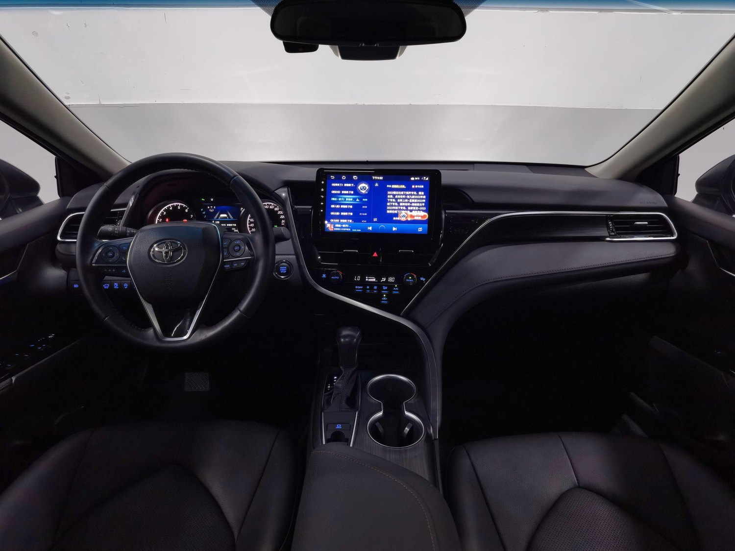 Used Toyota Camry 2021 2.0 AT