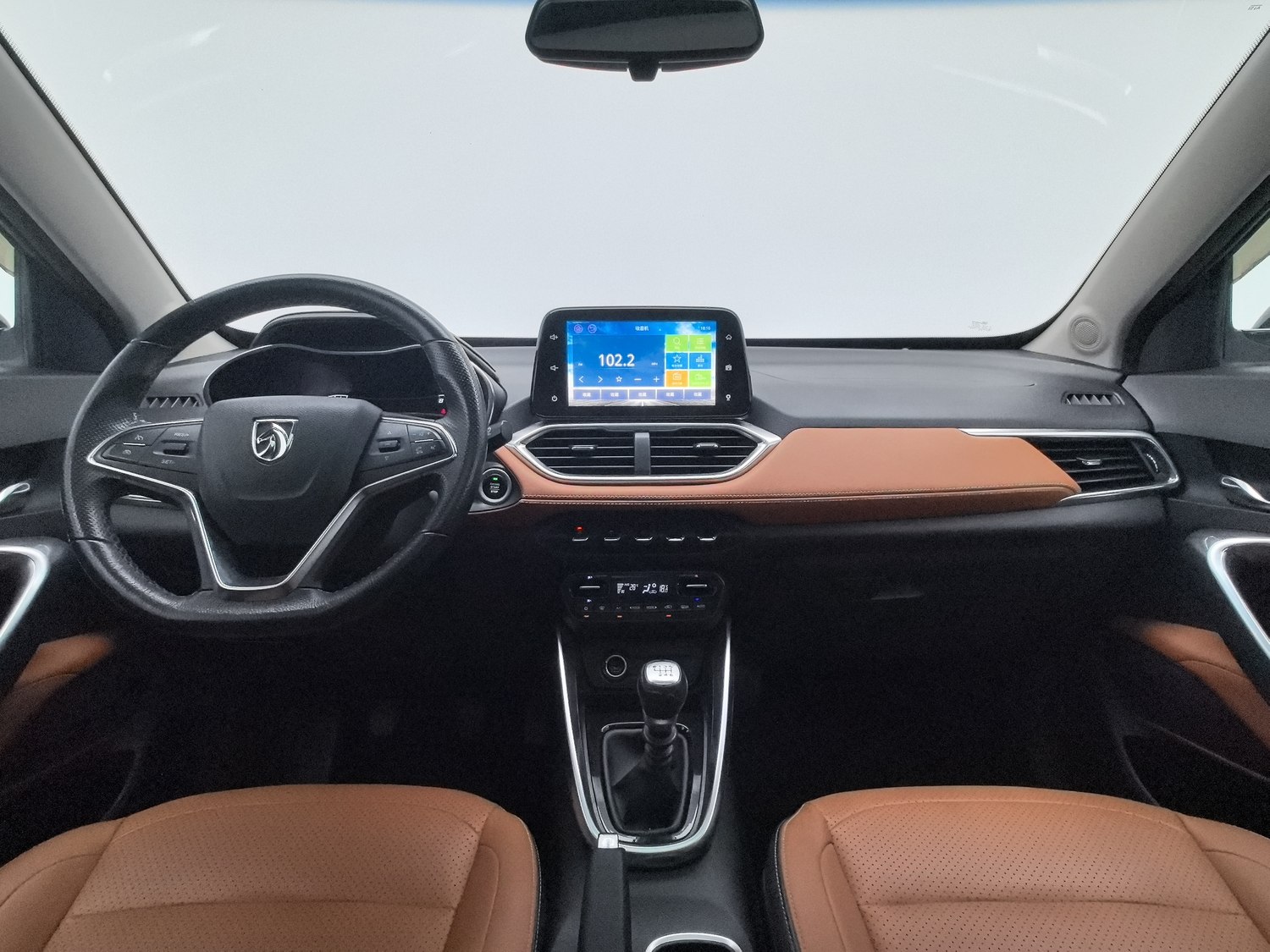 Used Baojun 510 2017 1.5 MT