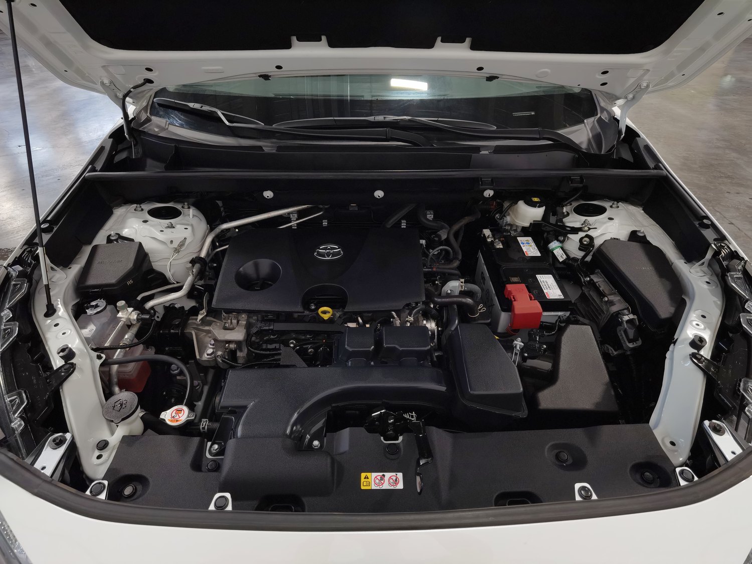 Used Toyota RAV4 2024 2.0 AT